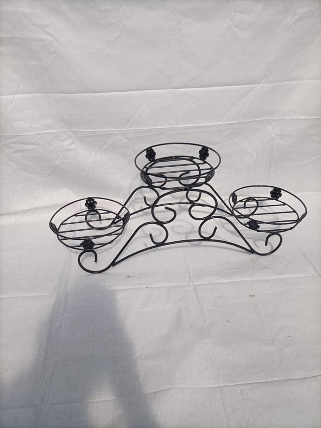 3 Pots Iron Stand - View 1